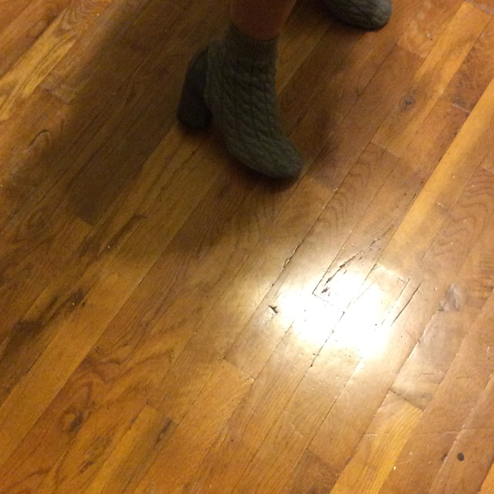 Boots - Picture 5 of 6